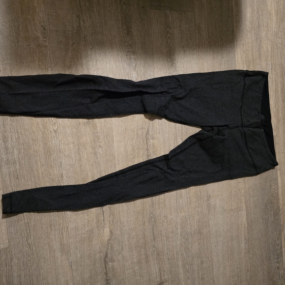 Lululemon - Picture 4 of 7